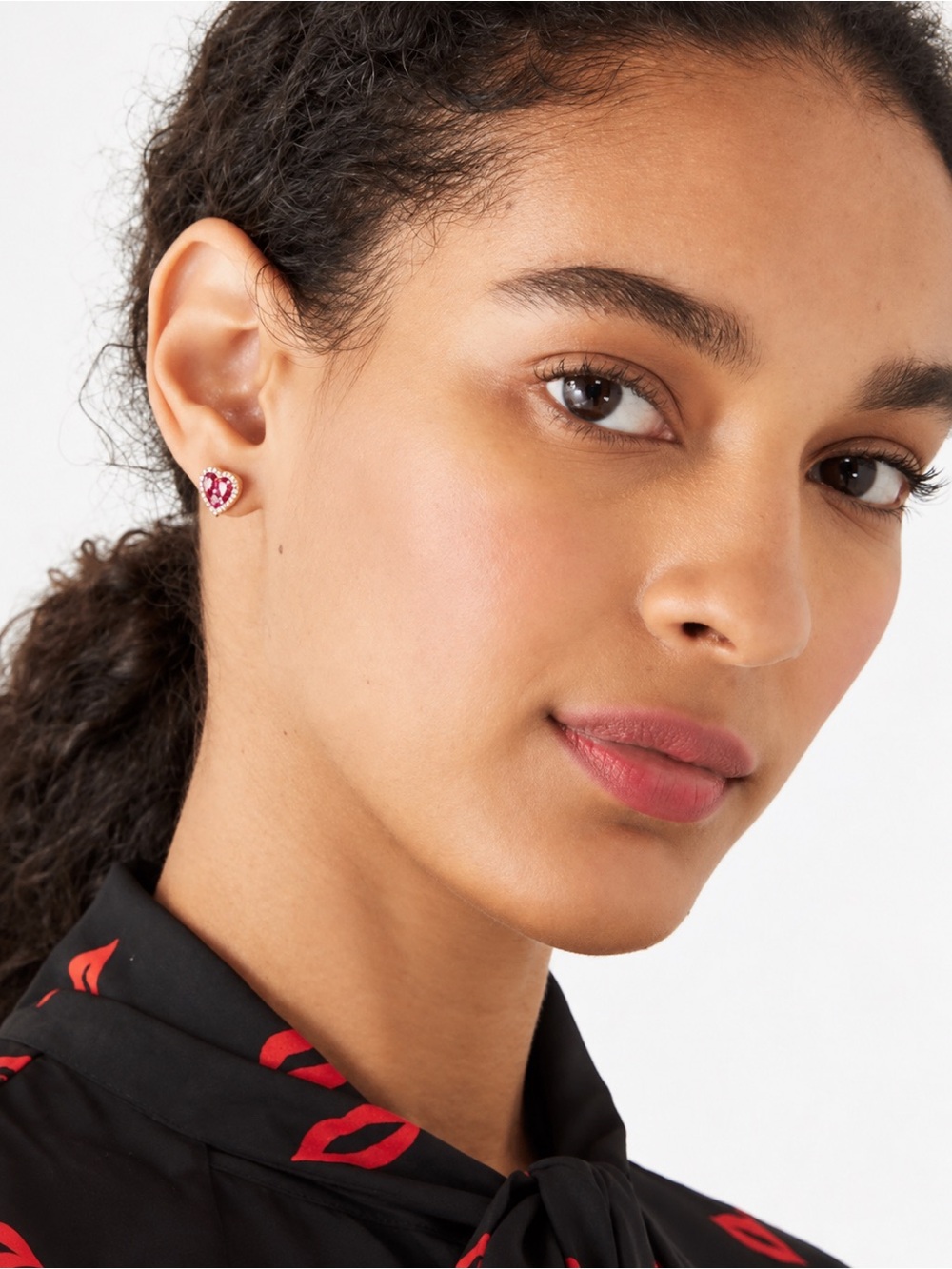 KATE SPADE • Spell It Out Heart Earrings - Picture 2 of 4